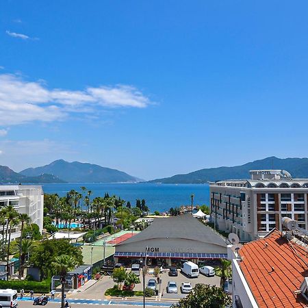 Berry Bella Hotel 马尔马里斯 外观 照片