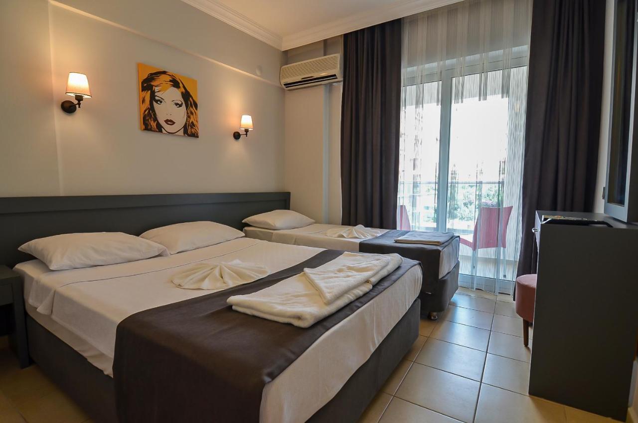 Berry Bella Hotel 马尔马里斯 外观 照片